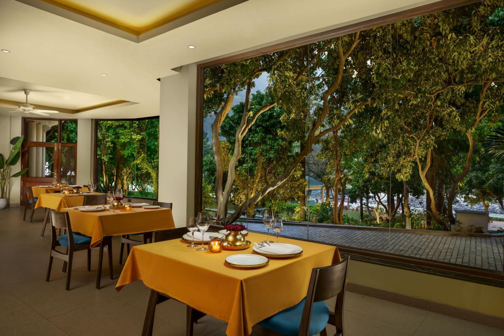 Anand Kashi By The Ganges Rishikesh - Ihcl Seleqtions Hotel Sirasu Exterior foto