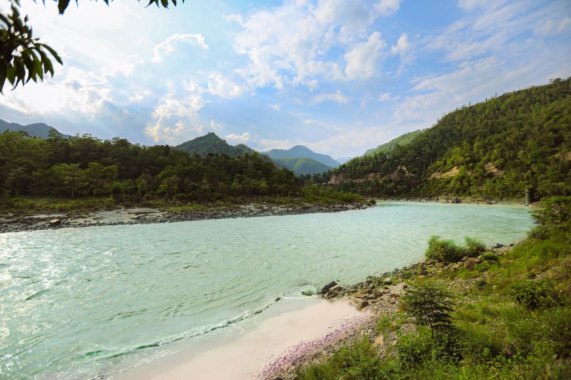 Anand Kashi By The Ganges Rishikesh - Ihcl Seleqtions Hotel Sirasu Exterior foto
